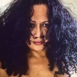 Meet your Posher, Iris